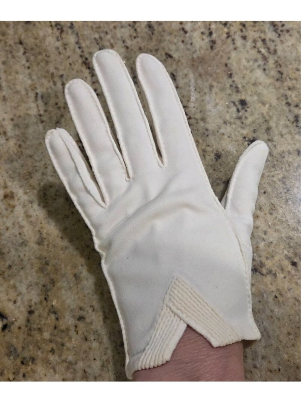 Vintage Womens Size M/L 7 Off-White Cotton Formal Gloves Chevron Notch Wrist